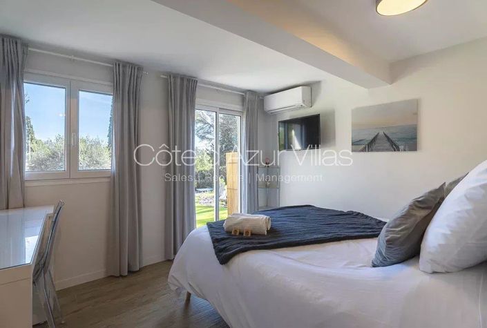 Image No.16-5 Bed House for sale