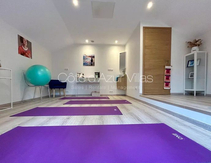 Image No.18-5 Bed House for sale