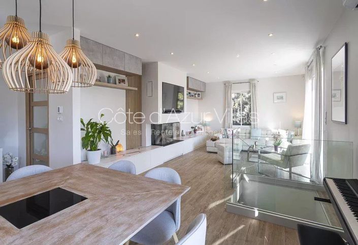 Image No.4-5 Bed House for sale