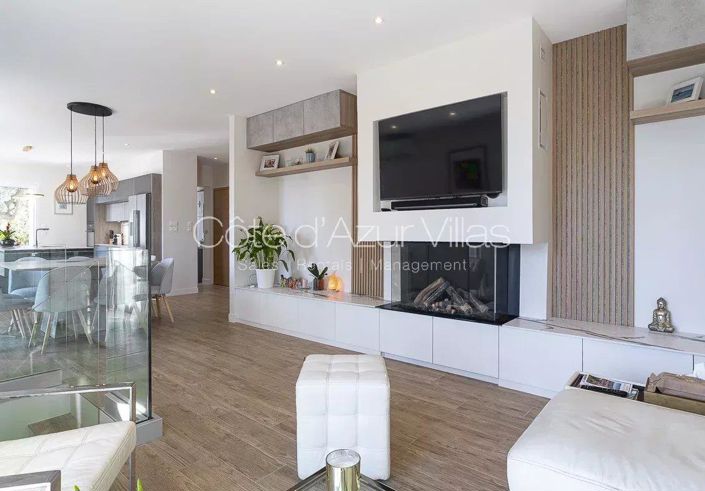 Image No.5-5 Bed House for sale