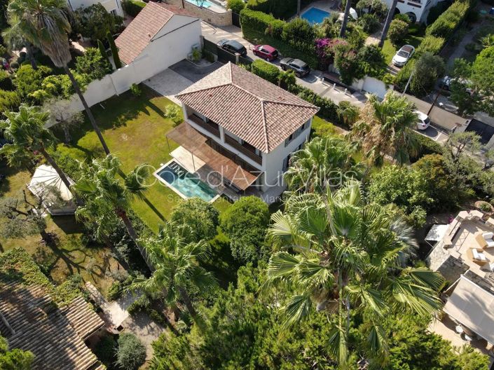 Image No.11-3 Bed House for sale