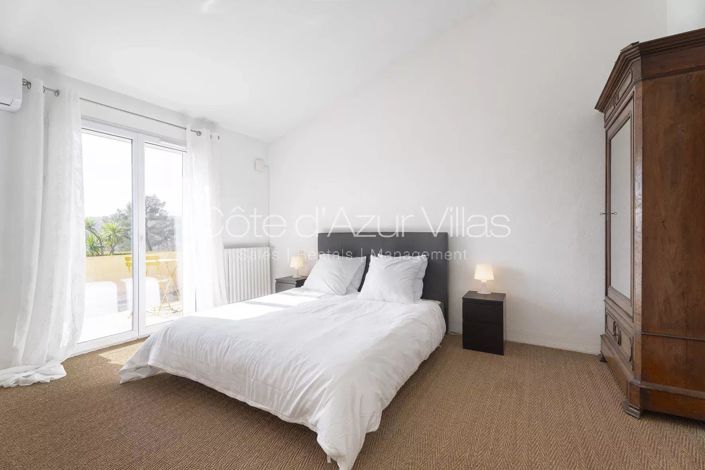 Image No.15-5 Bed House for sale