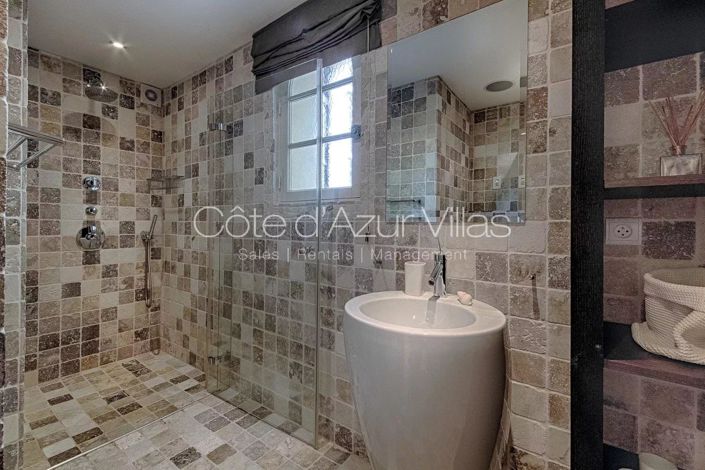 Image No.15-4 Bed House for sale