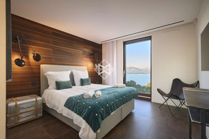 Image No.10-6 Bed House for sale