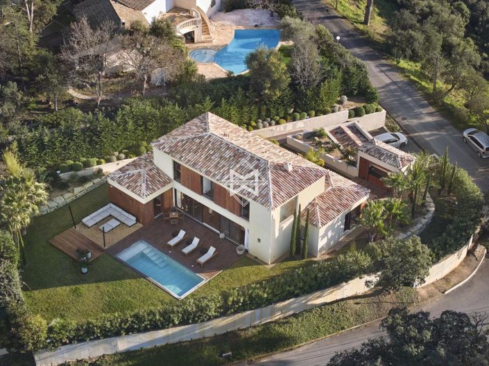 Image No.14-6 Bed House for sale