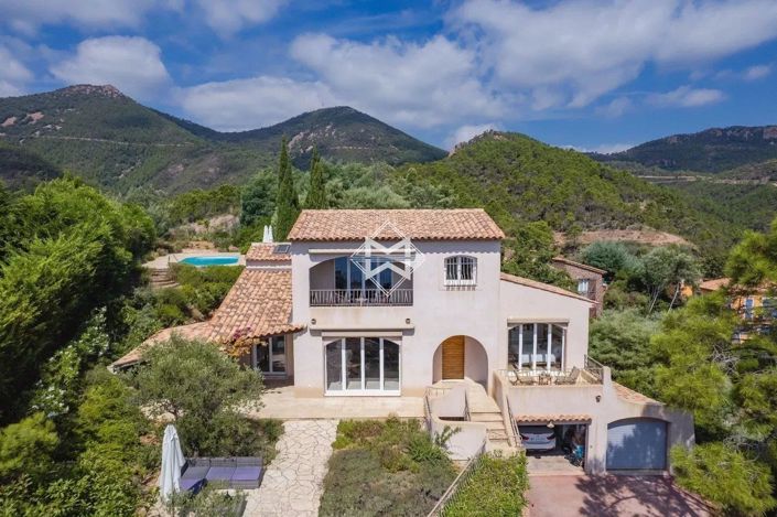 Image No.2-3 Bed House for sale