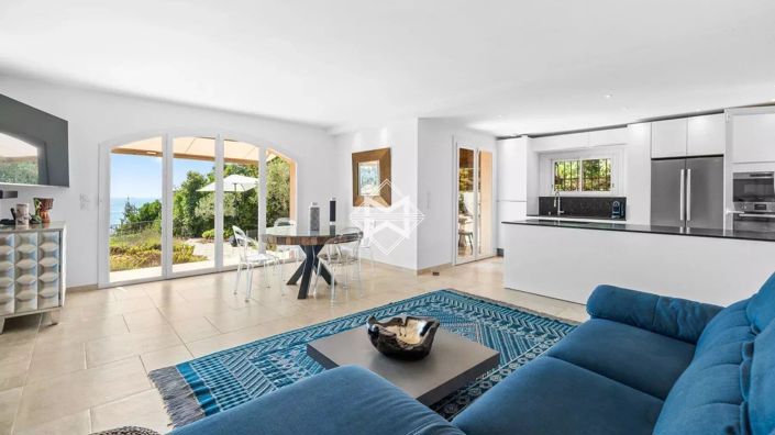 Image No.4-3 Bed House for sale