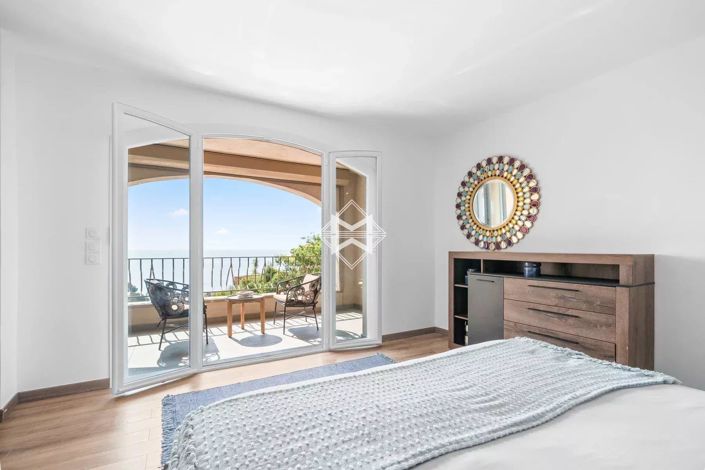 Image No.9-3 Bed House for sale