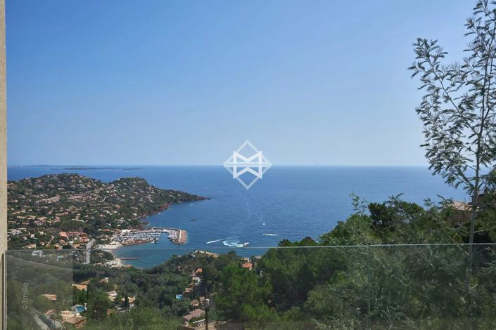 Image No.2-5 Bed House for sale