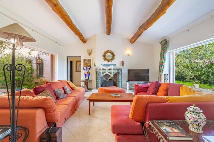 Image No.5-5 Bed House for sale