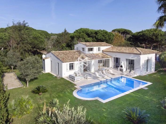 Image No.1-4 Bed House for sale