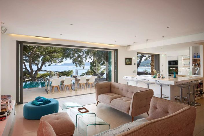 Image No.13-4 Bed House for sale