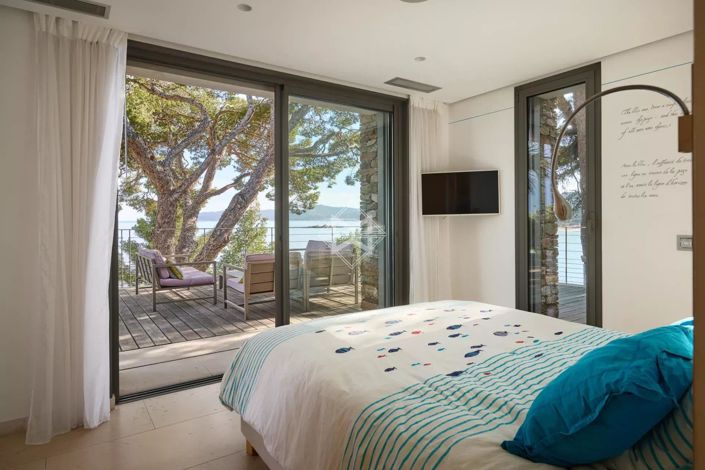 Image No.18-4 Bed House for sale