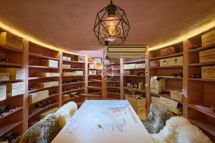 Image No.23-4 Bed House for sale