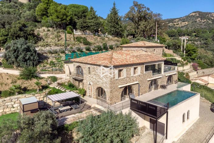 Image No.3-6 Bed House for sale