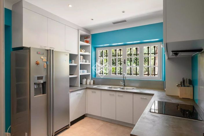 Image No.13-9 Bed House for sale