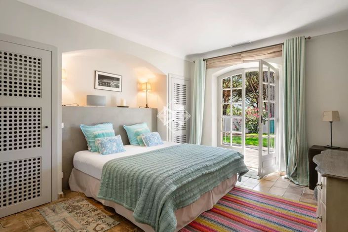 Image No.16-9 Bed House for sale