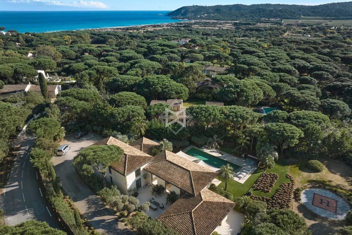 Image No.2-6 Bed House for sale