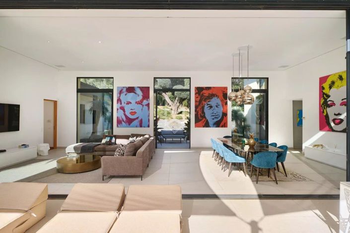 Image No.9-6 Bed House for sale