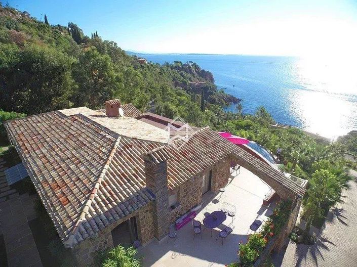 Image No.1-5 Bed House for sale