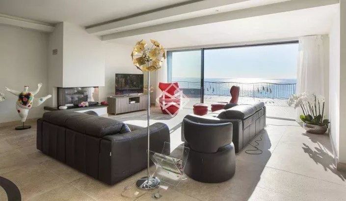 Image No.6-5 Bed House for sale