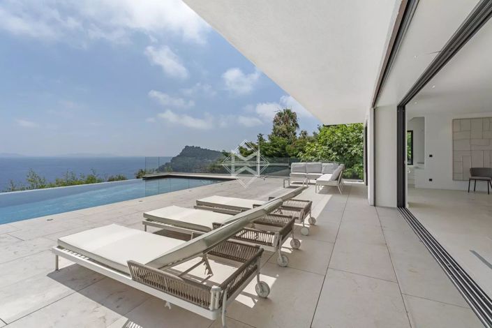 Image No.4-4 Bed House for sale