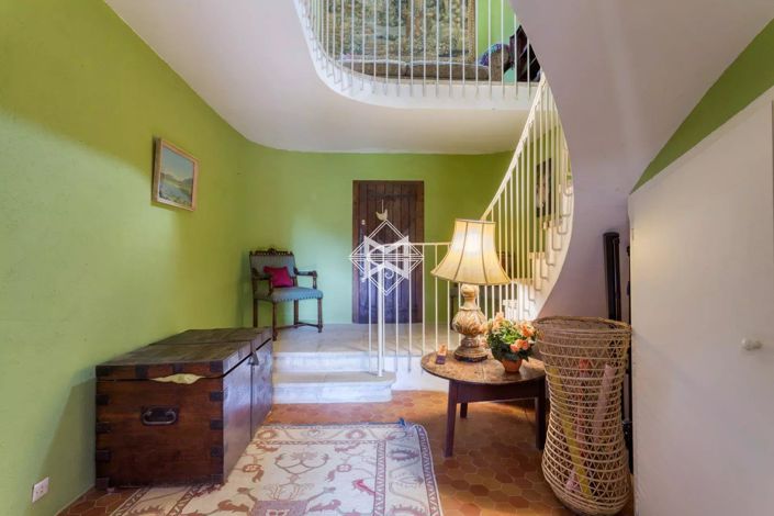 Image No.21-9 Bed House for sale