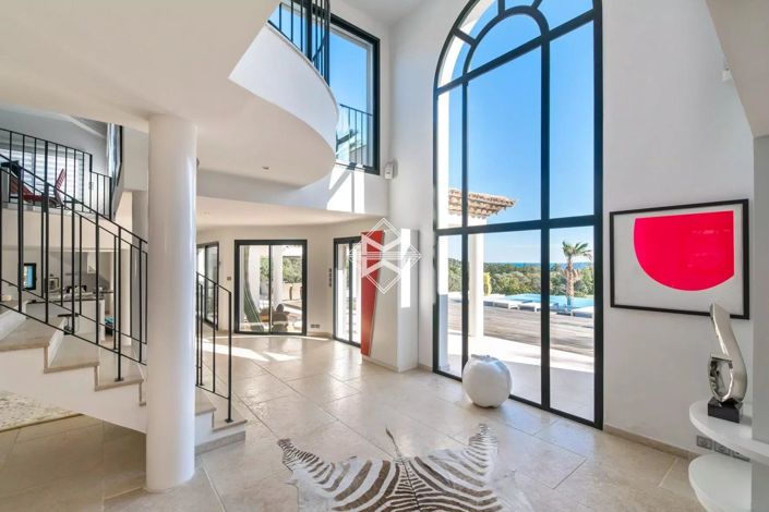 Image No.7-4 Bed House for sale