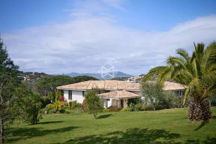 Image No.17-5 Bed House for sale