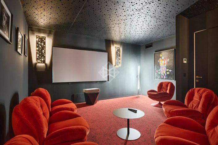 Image No.16-5 Bed House for sale