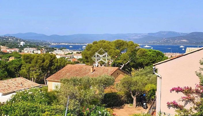 Image No.2-4 Bed House for sale