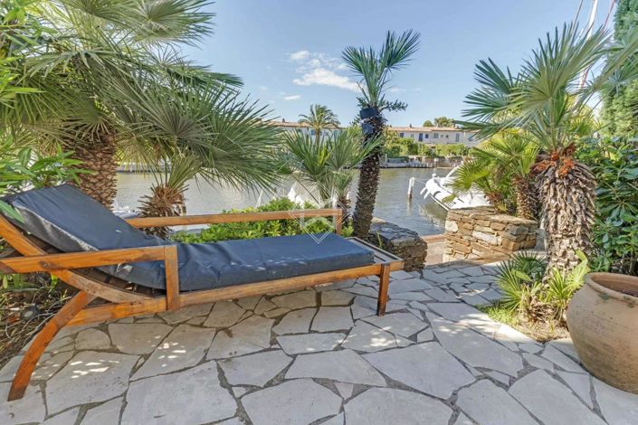 Image No.5-2 Bed House for sale