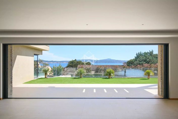 Image No.6-4 Bed House for sale