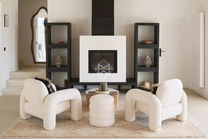 Image No.10-5 Bed House for sale