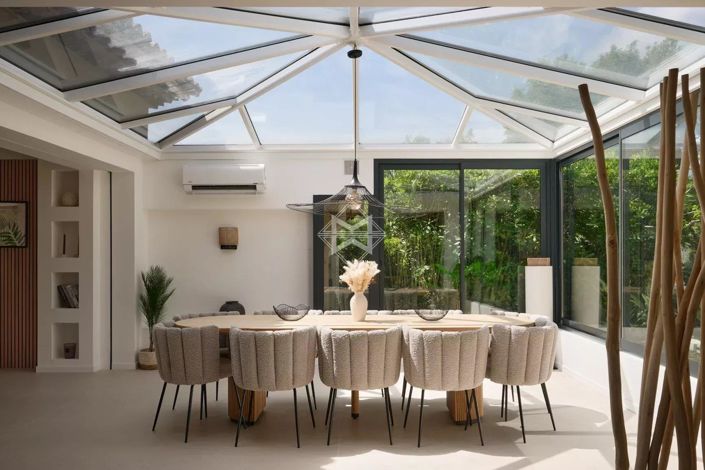 Image No.11-5 Bed House for sale