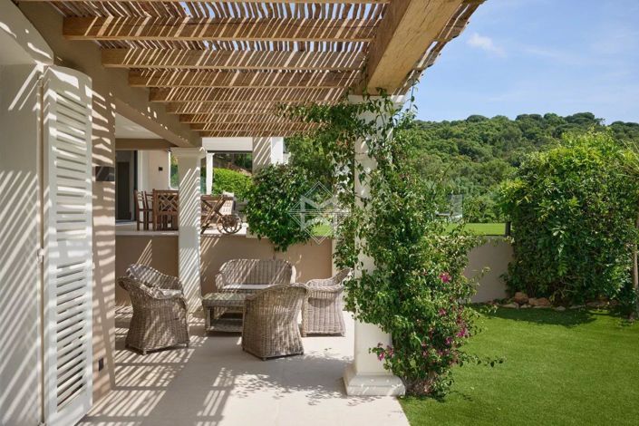 Image No.21-5 Bed House for sale