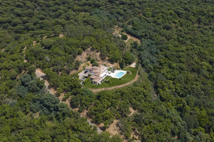 Image No.3-5 Bed House for sale