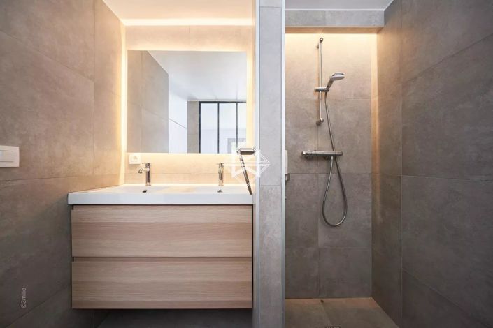 Image No.18-9 Bed House for sale