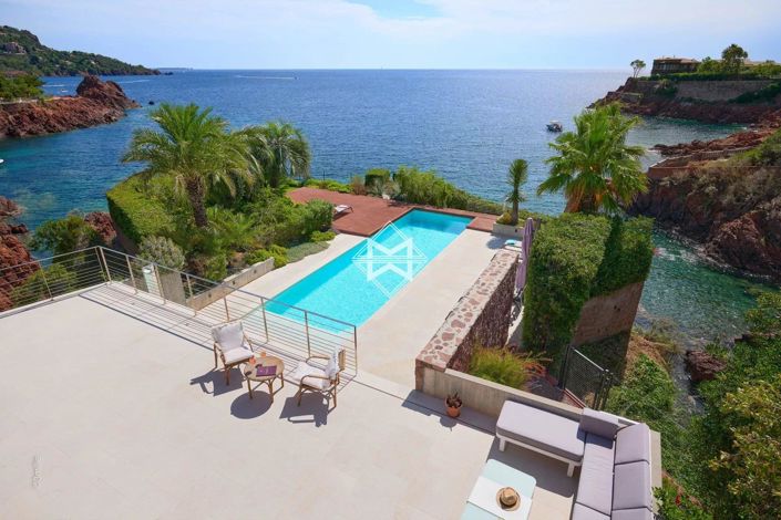 Image No.2-9 Bed House for sale