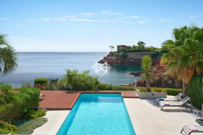 Image No.4-9 Bed House for sale