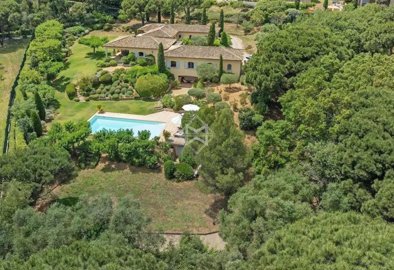 6 Bed House for sale