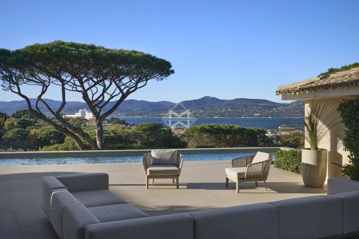 Image No.3-5 Bed House for sale