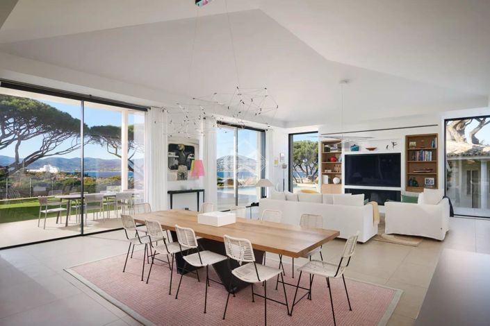 Image No.5-5 Bed House for sale