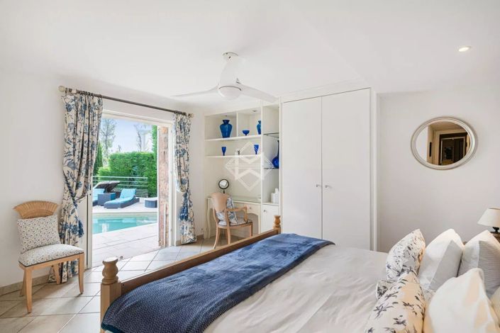 Image No.7-4 Bed House for sale