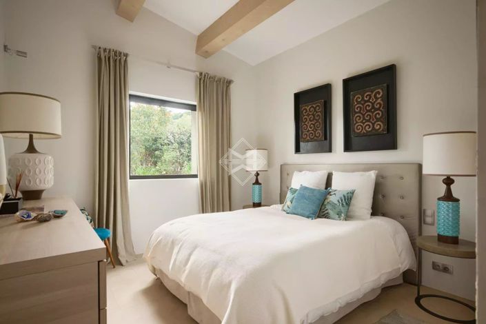 Image No.11-5 Bed House for sale