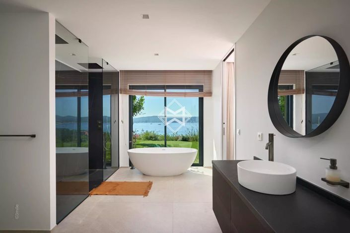 Image No.15-5 Bed House for sale