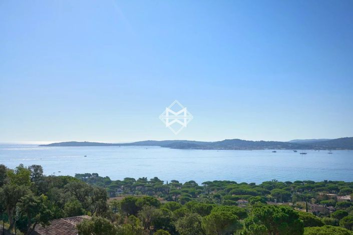 Image No.2-5 Bed House for sale