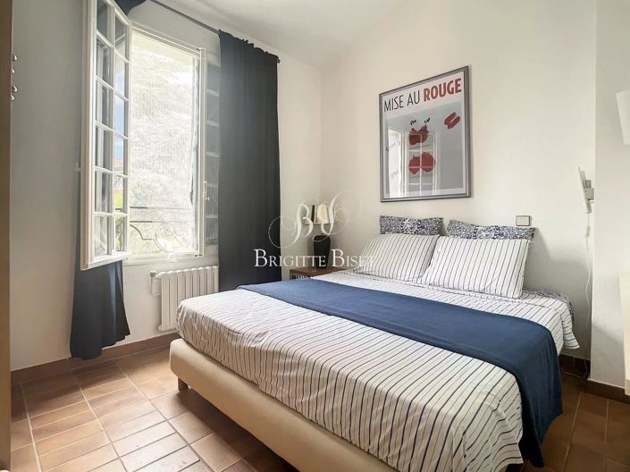 Image No.12-3 Bed House for sale