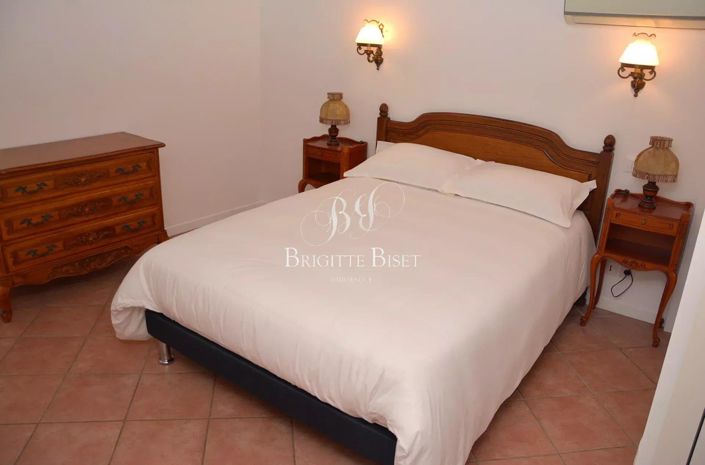 Image No.10-4 Bed House for sale