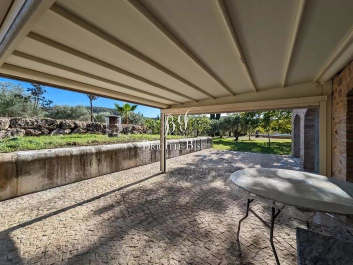 Image No.16-4 Bed House for sale